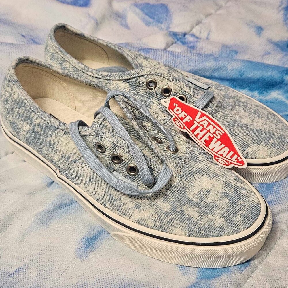 VANS AUTHENTIC Mens 6 Women 7.5 Denim Destroy Winter Sky Blue/Marshmallow Canvas